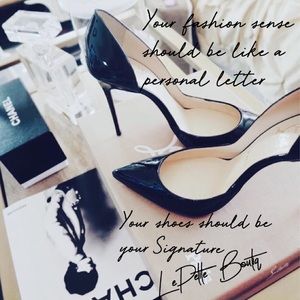 -`🕶 👄∞👠 💌❤︎. *¨` ི♥ྀ*・。゚★٠ .*.★・。゚